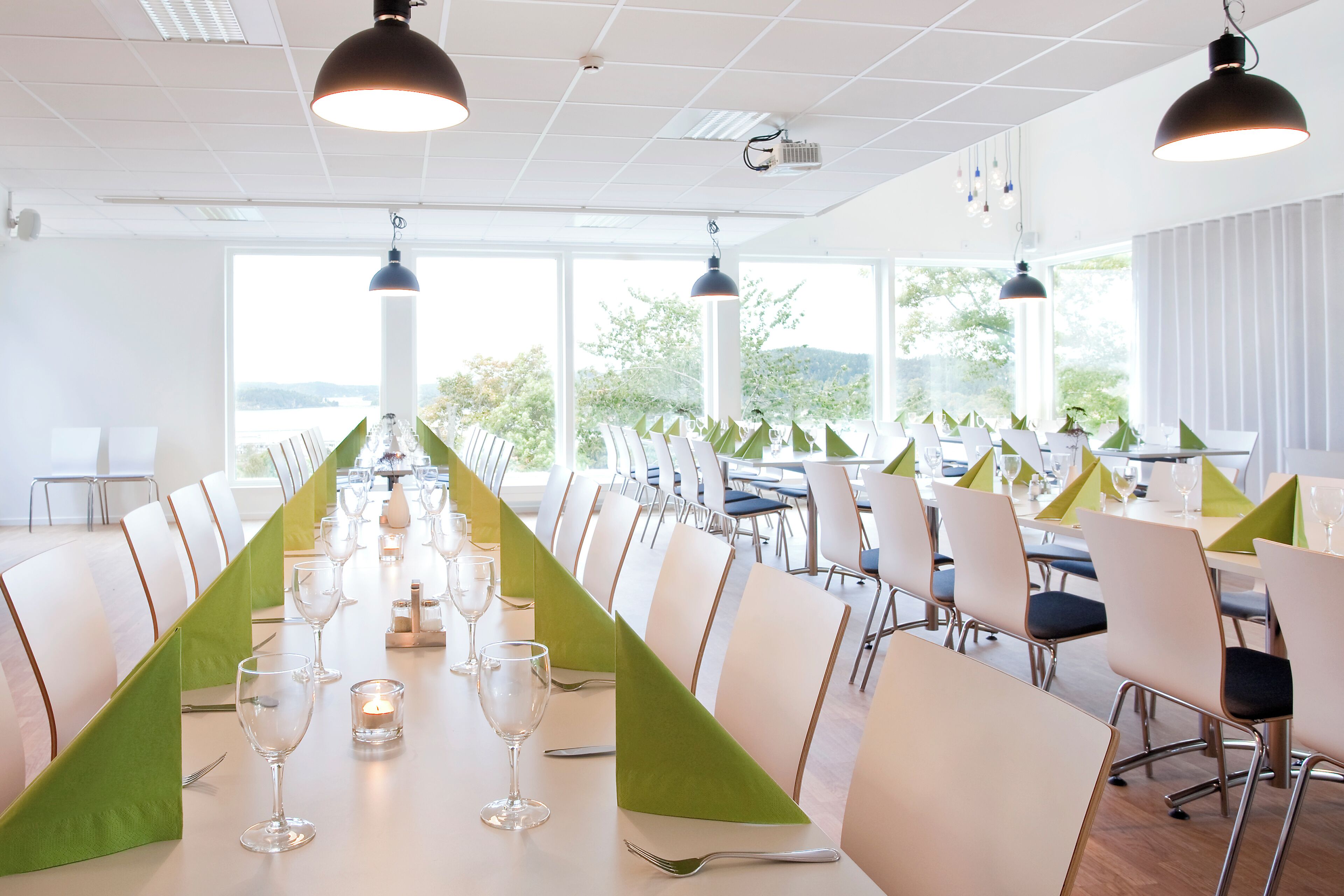 Local and international cuisine