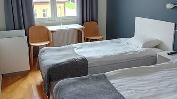 Superior Twin Room | In-room safe, iron/ironing board, free WiFi, bed sheets