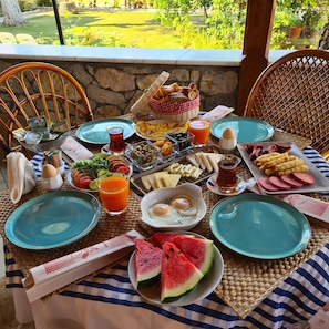 Free daily buffet breakfast - Ilkiz Beach Hotel (Fethiye)