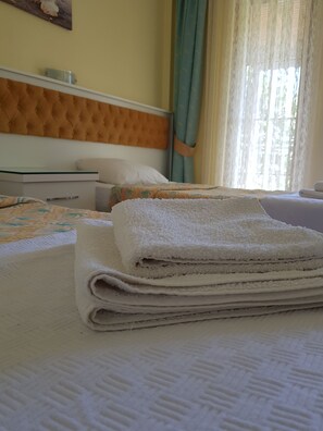 Standard Room | Minibar, in-room safe, desk, soundproofing - Ilkiz Beach Hotel (Fethiye)