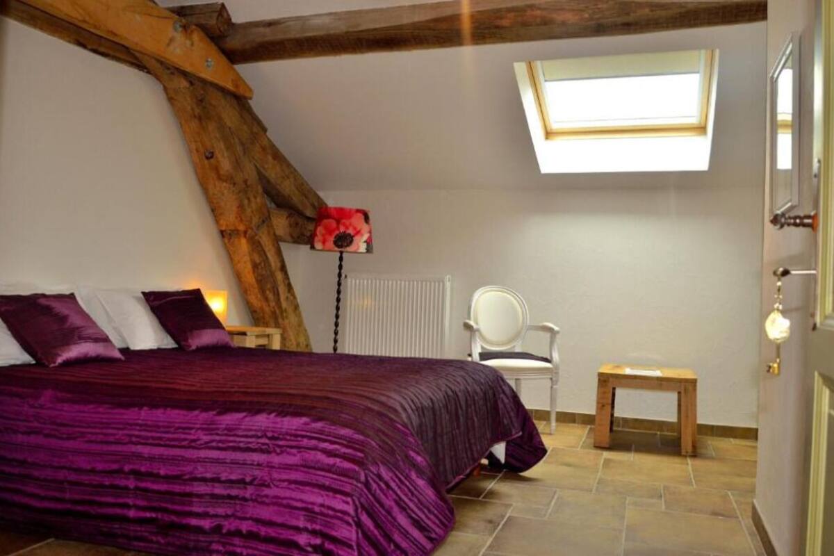Individually decorated, individually furnished, soundproofing