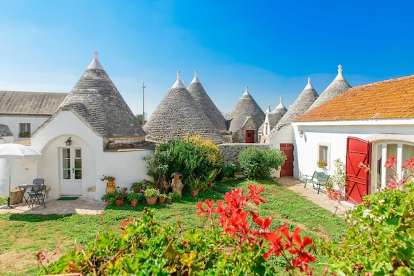 Klassieke studio, uitzicht op tuin (Giara) | 2 slaapkamers, een bureau, geluiddichte muren