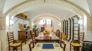 Essbereich im Zimmer