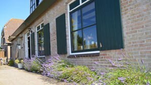 Property grounds - Pension Bakema (Nes)