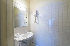 Gratis toiletartikler, hårtørrer, håndklæder