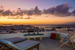 Panoramic Townhome, 2 Bedrooms, Terrace, Harbor View | Terrace/patio