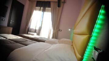 Minibar, in-room safe, individually decorated, individually furnished