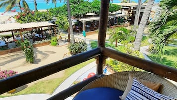 Phòng đôi Premium | Hiên