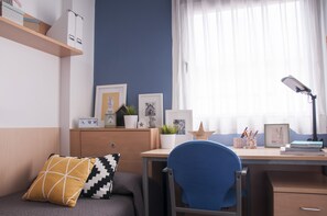 Monolocale, 1 letto singolo | Una scrivania, tende oscuranti, ferro/asse da stiro, Wi-Fi gratuito