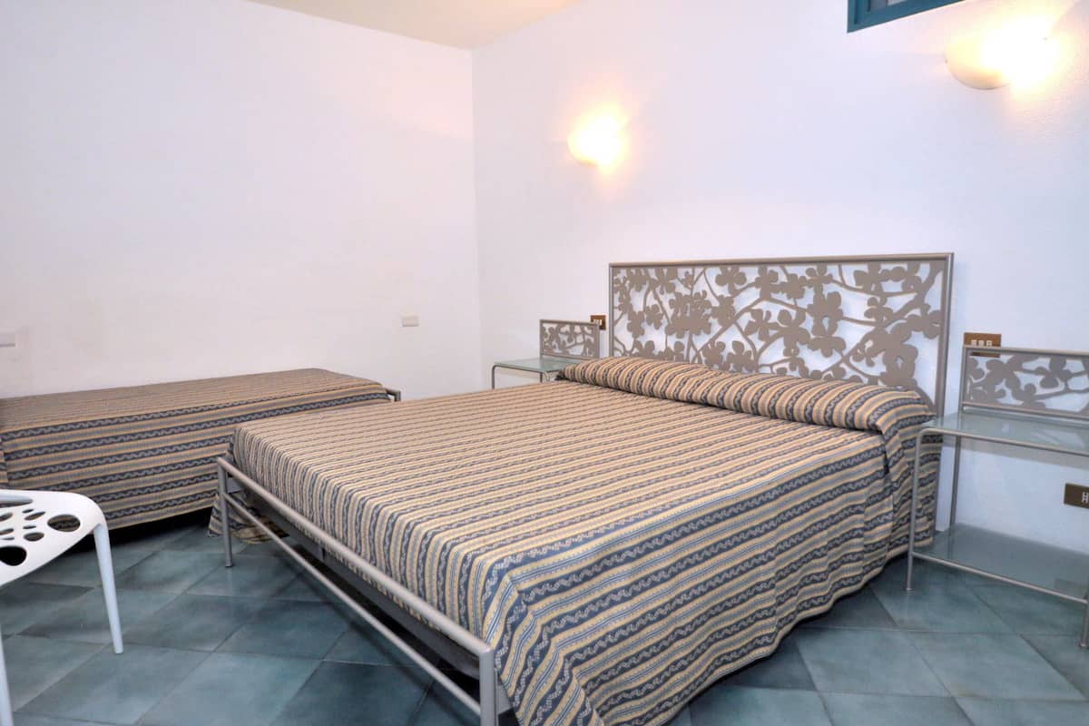 Appartamento, 1 camera da letto, vista mare (min 7 nights 5 people) | 1 camera, culle/letti per bambini (a pagamento), lenzuola