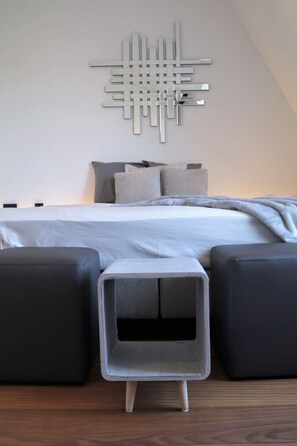 Suite, 1 King Bed | 1 bedroom, premium bedding, in-room safe, individually decorated - B&B For 2 - Wellness For 2 (Bruges)