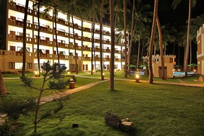 Courtyard - Ocean Place Mui Ne Resort (Phan Thiet)