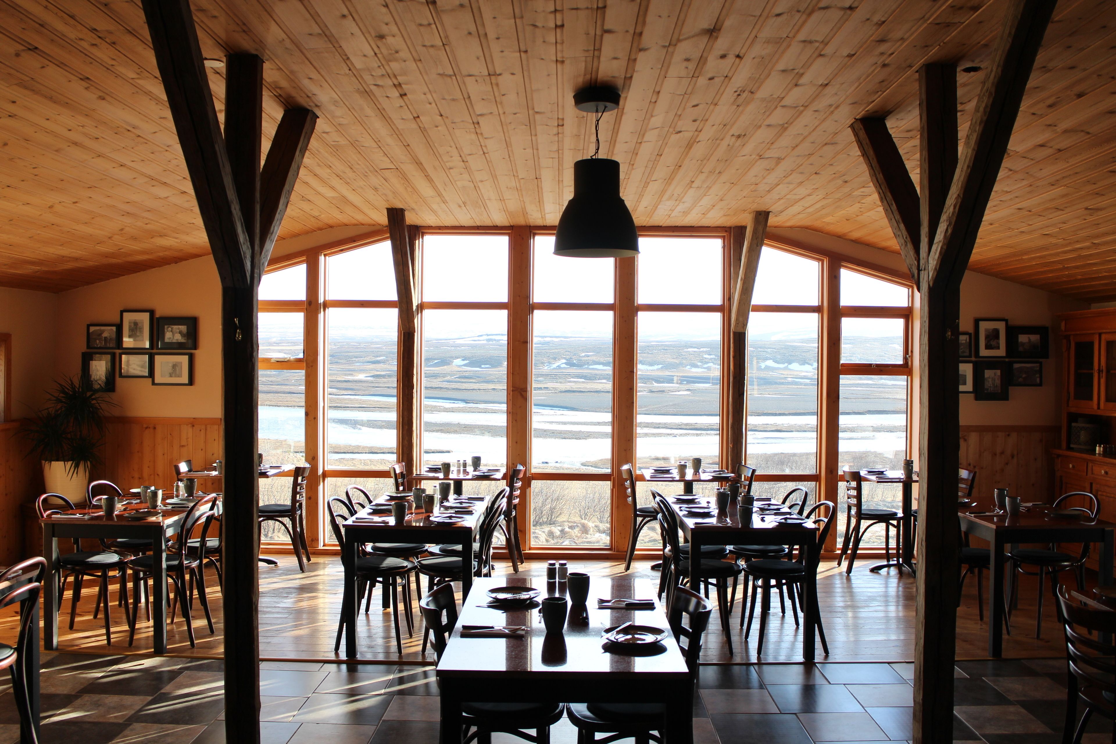 包含每日自助早餐