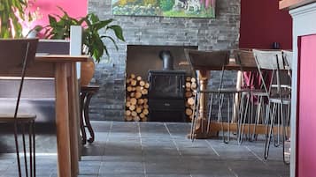 Bar (in der Unterkunft)