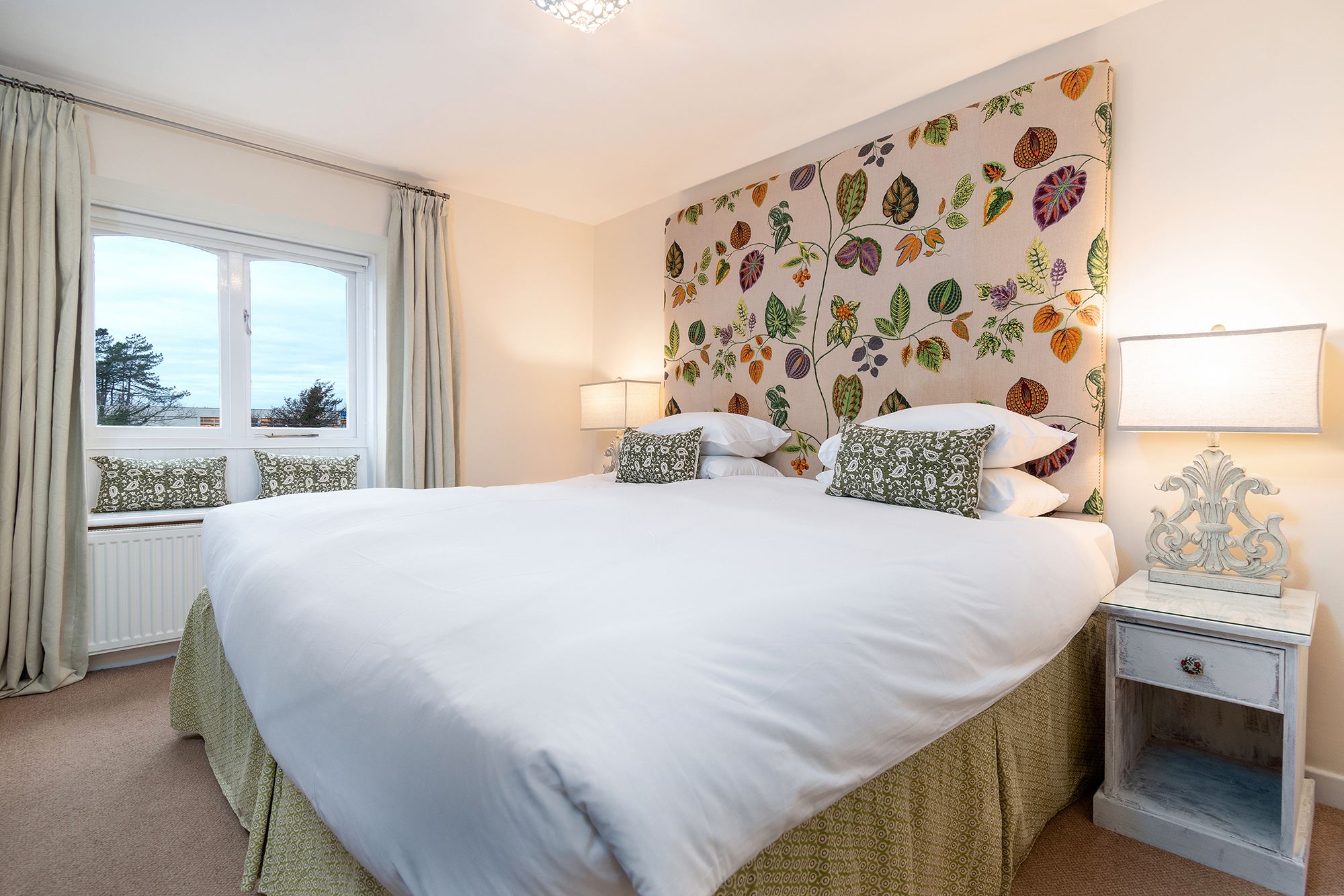 Executive Double Room | Premium bedding, individually decorated, individually furnished, desk