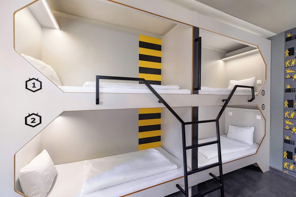 Quadruple Room with Private Bathroom | WiFi (無料)、ベッドシーツ