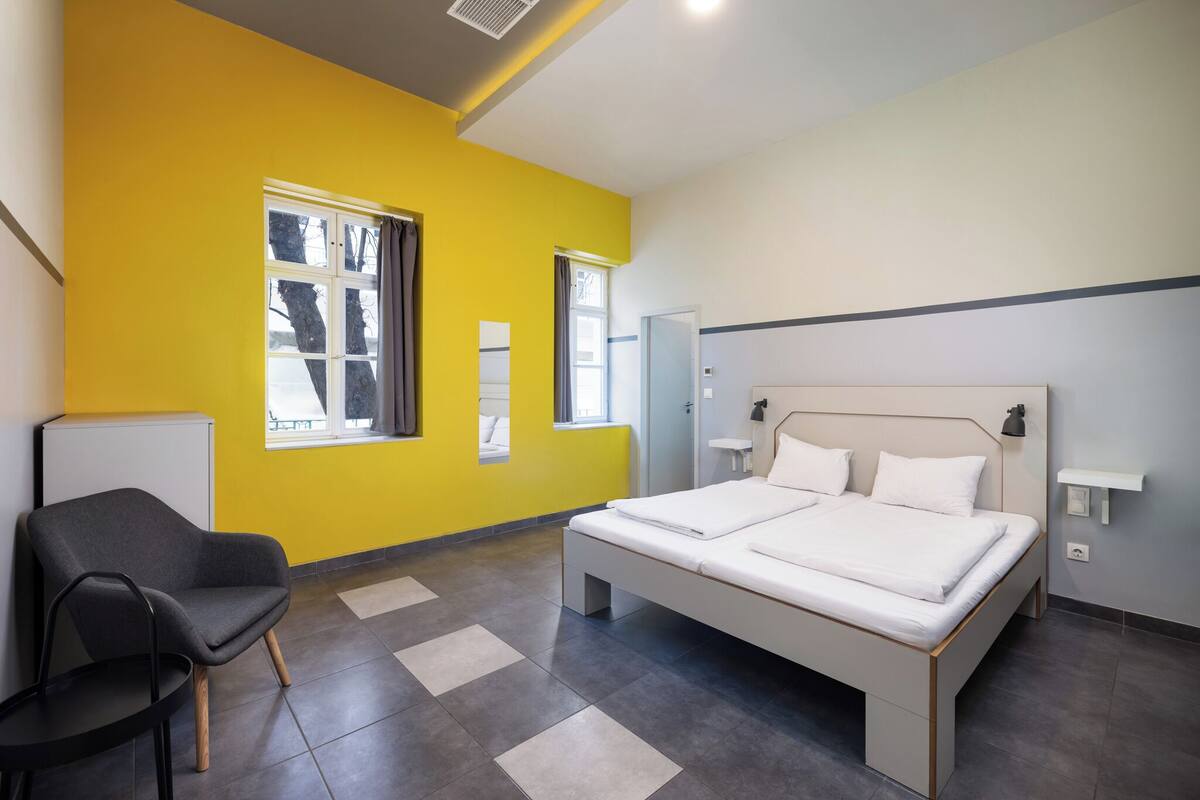 Double Room with Private Bathroom | WiFi (無料)、ベッドシーツ