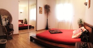 Tweepersoonskamer (Manyl) | Geluiddichte muren, gratis wifi, rolstoeltoegang