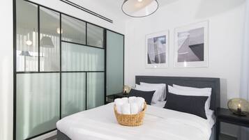 Deluxe One Bedroom Apartment with Balcony - House No. 29