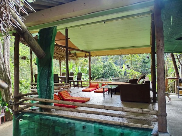 Terrace/patio - Hill Tribe Art House (Chiang Rai)