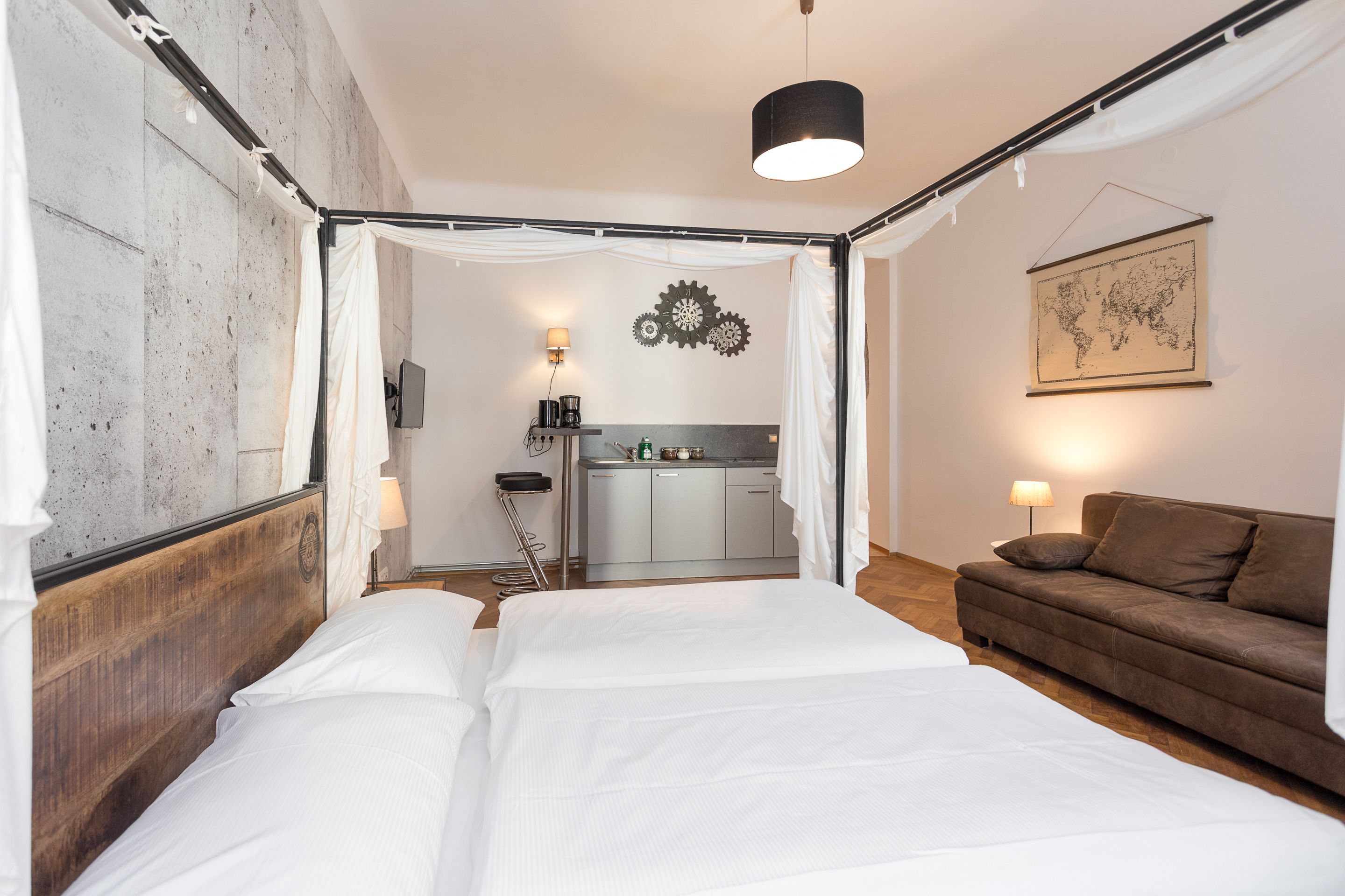 vintage studio am naschmarkt | 1 bedroom, iron/ironing board, free wifi, bed sheets