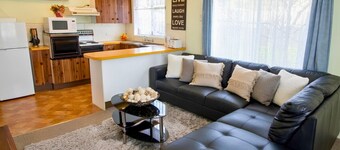 Chillout in Manilla: Relaxing Stay! Book Direct
