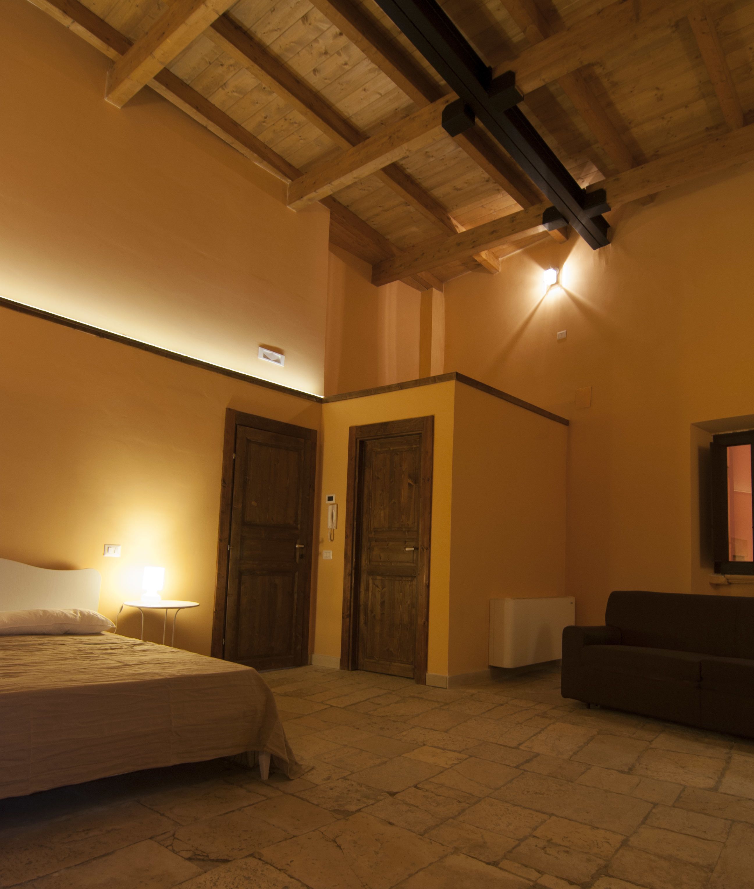 Habitación doble | Ropa de cama de alta calidad, minibar, escritorio y cunas (de pago)