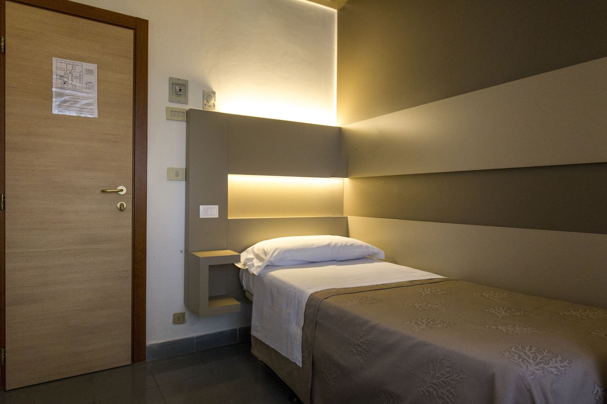 Coffres-forts dans les chambres, bureau