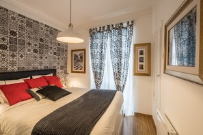 Departamento Deluxe, 2 habitaciones | 2 habitaciones, ropa de cama de alta calidad y escritorio 