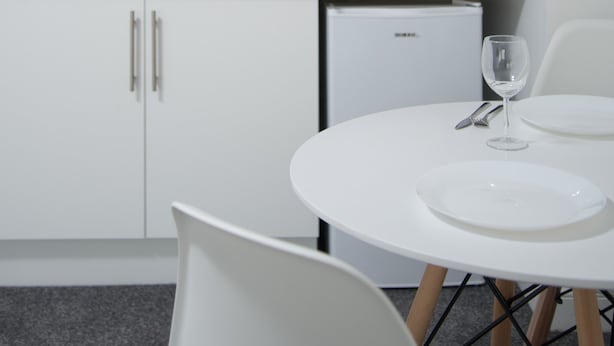 Double Room, 1 Double Bed | Private kitchen | Electric kettle - Tlk Apartments And Hotel (Orpington)