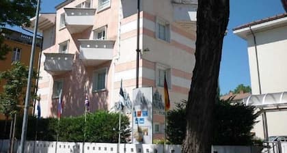 Hotel GarnĂŹ Villa Fontana