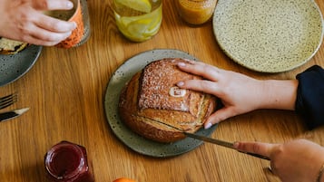 Petit déjeuner buffet servi tous les jours en supplément