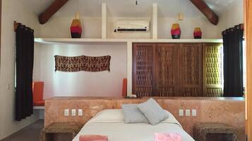 5 chambres, coffres-forts dans les chambres, fer et planche Ă repasser