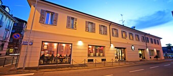 Amalia Bakery Home