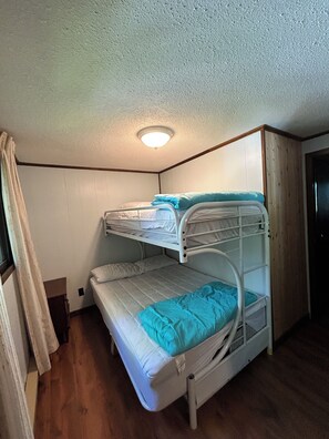 3 quartos, ferros/tábuas de passar roupa, Wi-Fi de cortesia