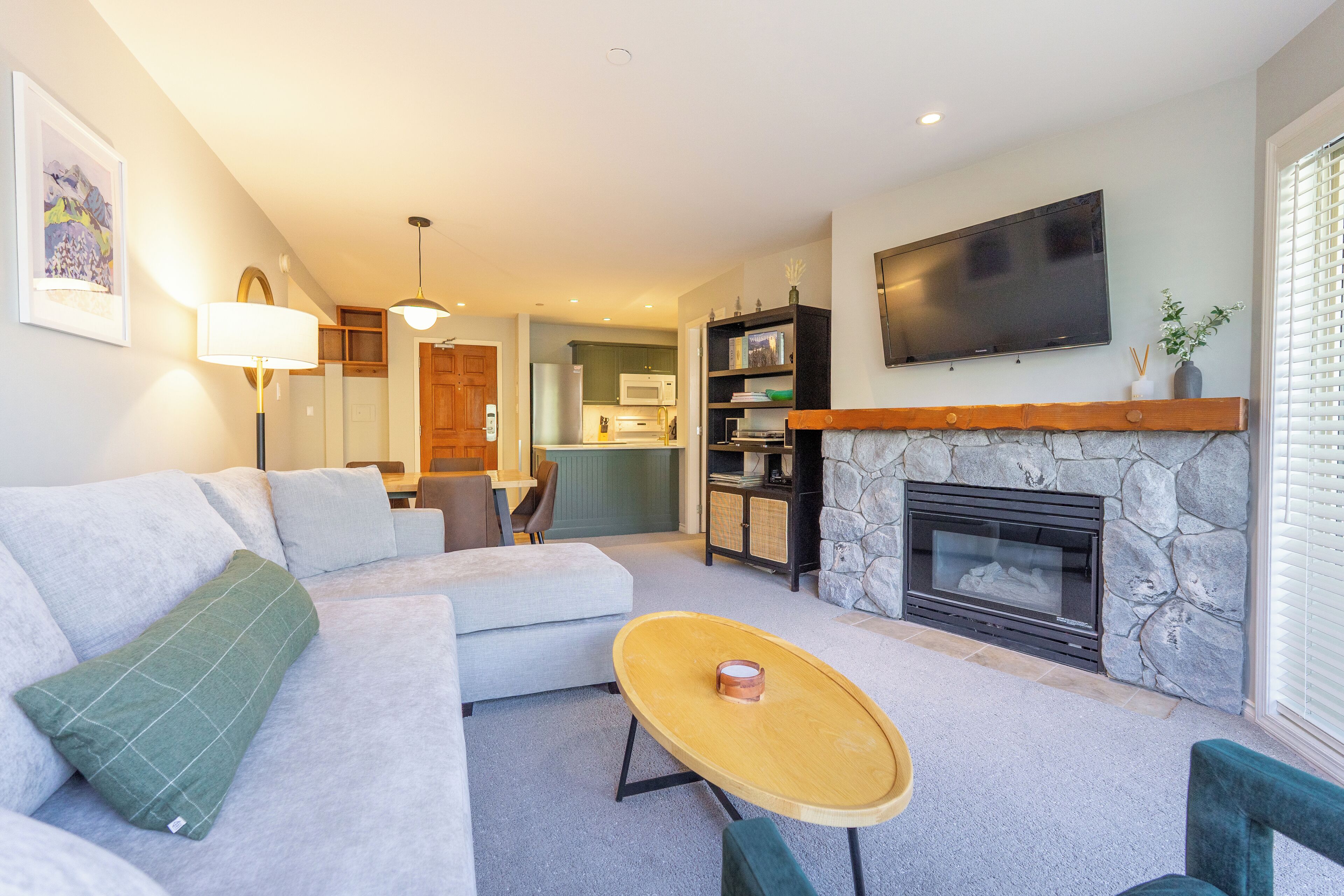 TV, fireplace, DVD player