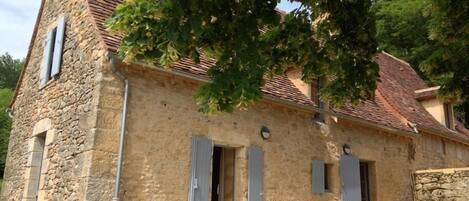 Cottage Supérieur, salle de bains attenante, vue jardin (Maison Milou) | Extérieur