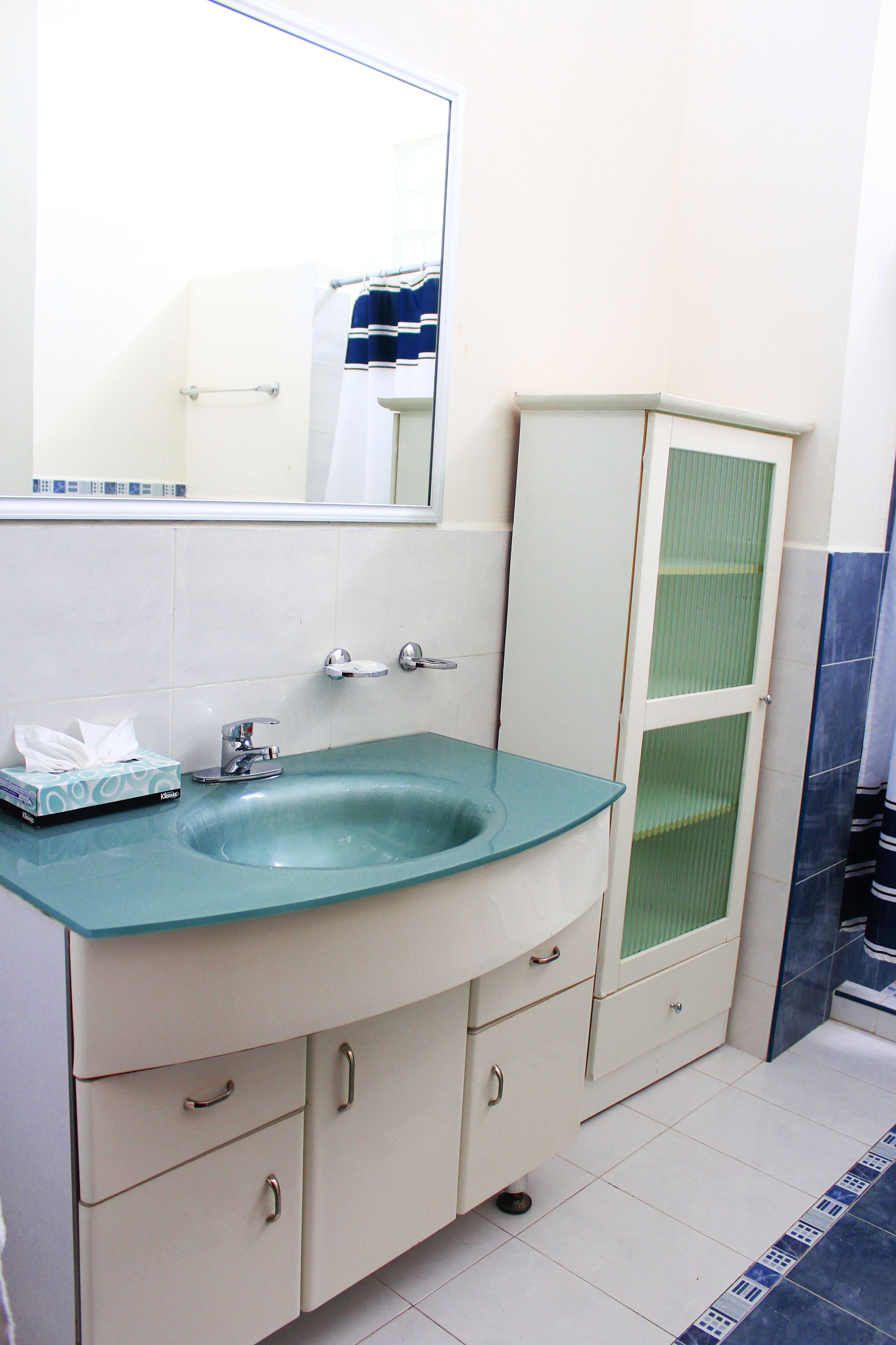 one bedroom suite | bathroom | shower, free toiletries, hair dryer, towels