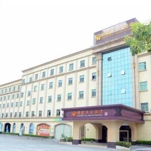 Front of property - Oriental Shine Hotel (Shenzhen)