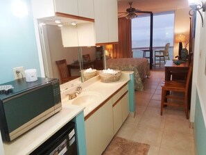 3 bedrooms, in-room safe, iron/ironing board, free WiFi