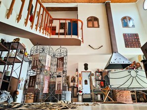 Lobby sitting area - Villa Keur Bibou (Dakar)