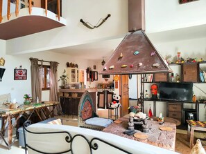 Vila | Area keluarga | TV layar datar