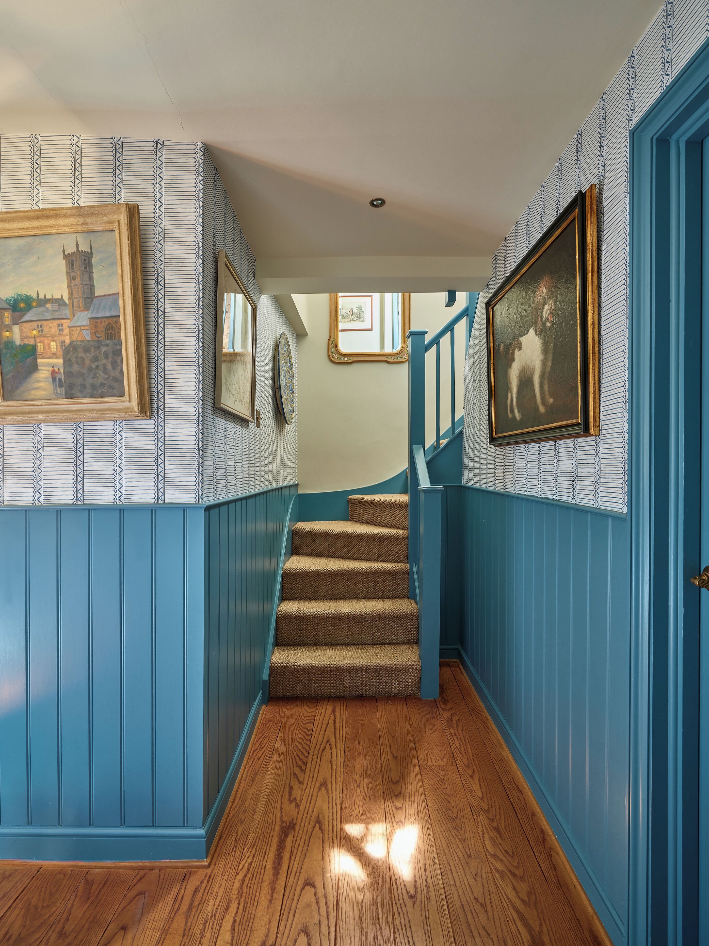 19b abbey row-one-bedroom townhouse (separate building) | living area | 42-inch lcd tv with satellite channels