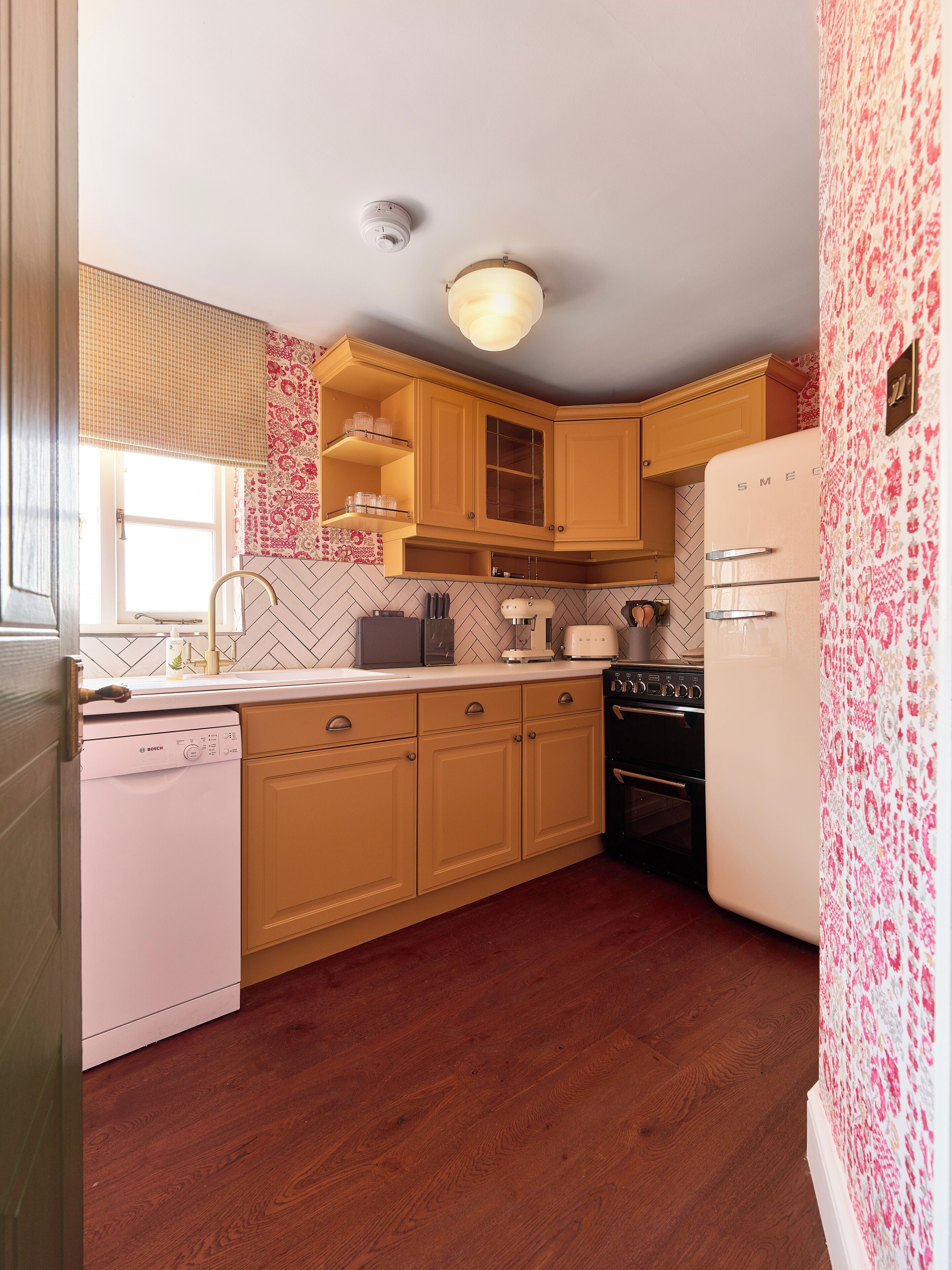 21b abbey row- 2 bedroom townhouse (separate building) | private kitchen | coffee/tea maker, electric kettle