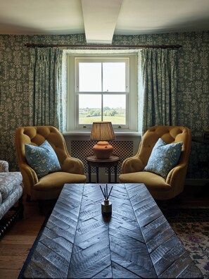 19B Abbey Row-One-Bedroom Townhouse (Separate Building) | Living area | 42-inch LCD TV with satellite channels - The Old Bell Hotel (Malmesbury)