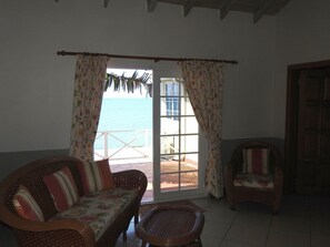 TV, stereo - Hibiscus - Holiday Home with the Caribbean Sea on its Doorstep! (Black Rock)