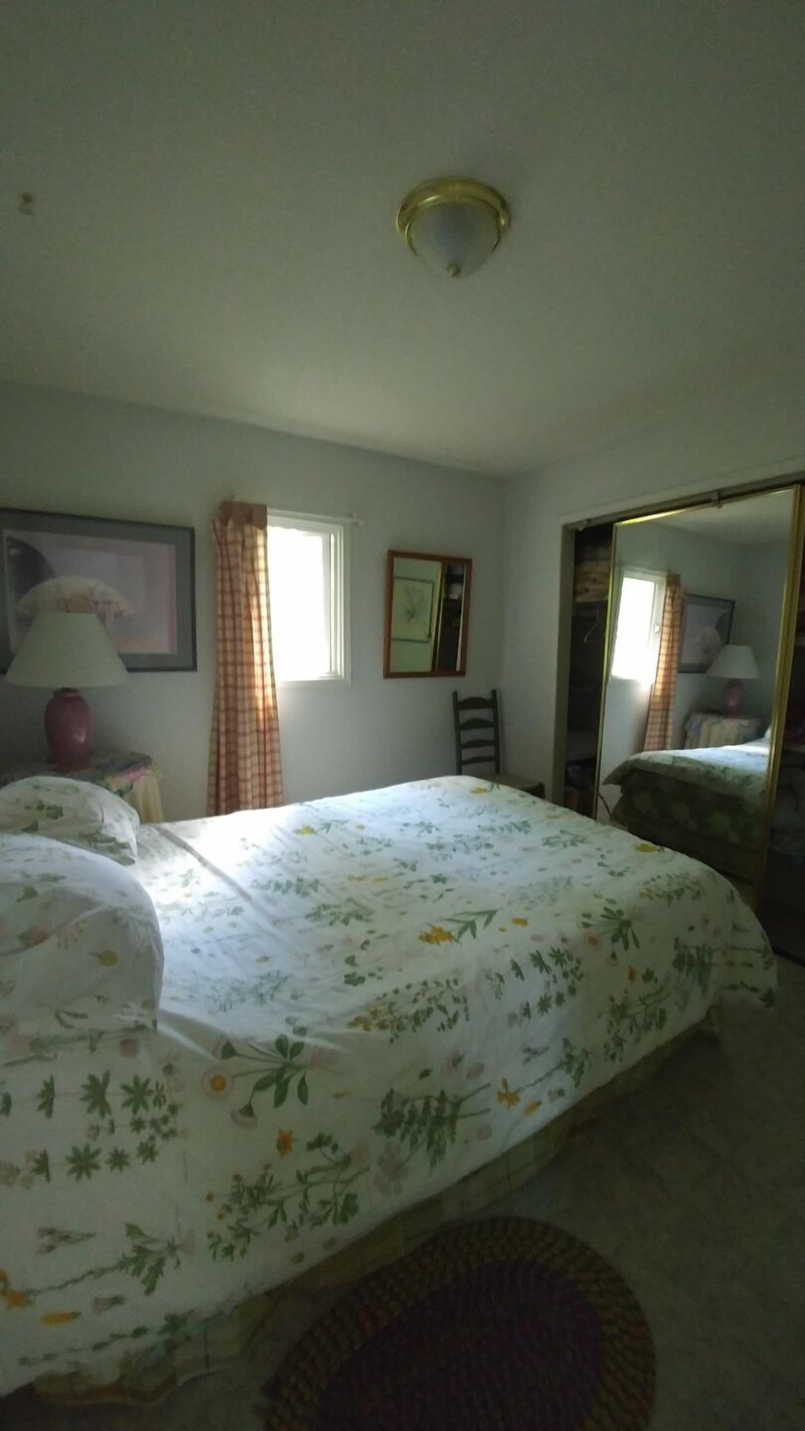 2 Schlafzimmer, Zimmersafe, Bügeleisen/Bügelbrett, kostenloses WLAN