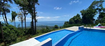 WHALES TAIL View Exotic Designer House 13 acre PRIVACY, Birding  w 50 MILE VIEW