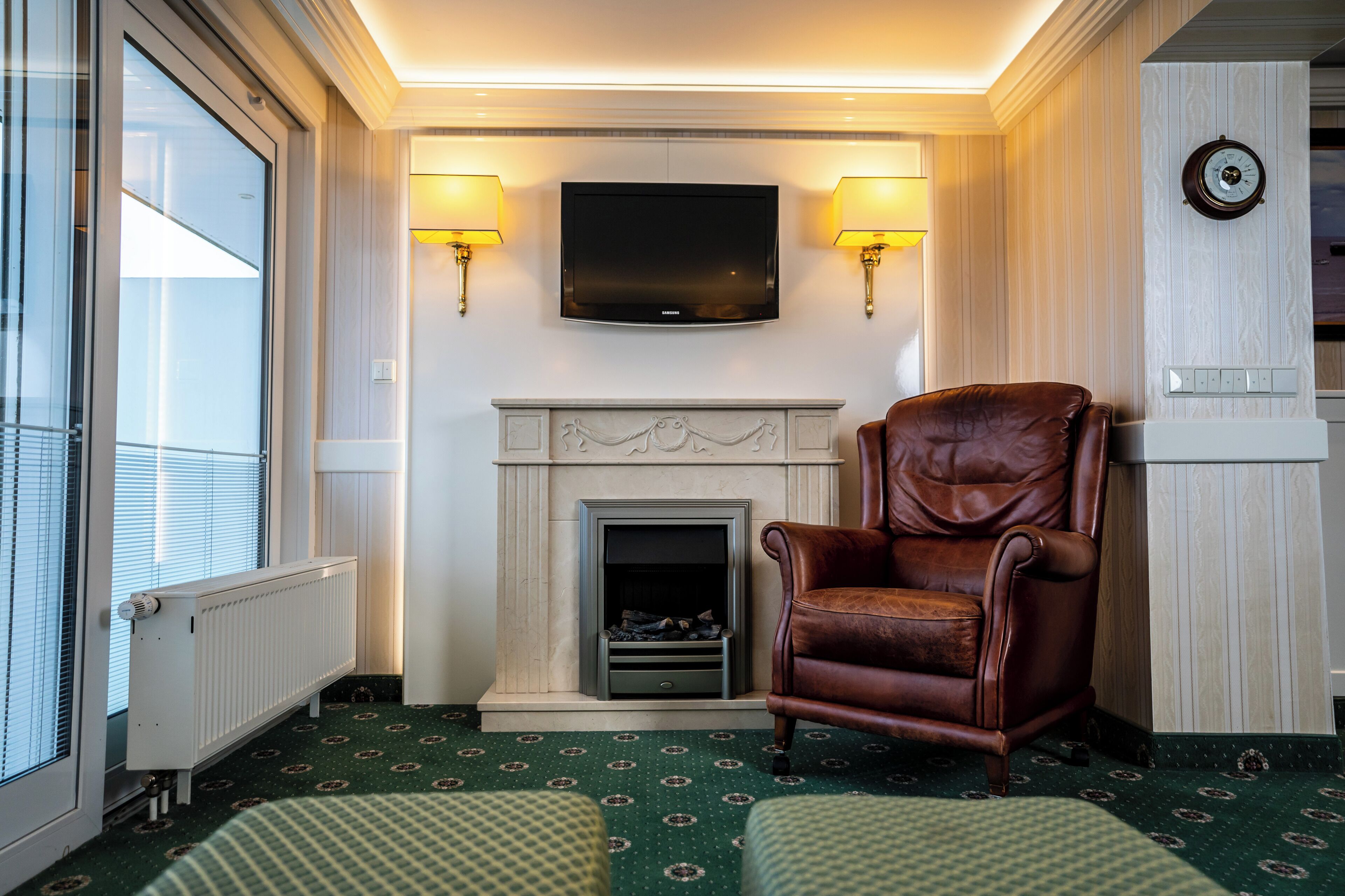 juniorsuite standard meerblick | living area | tv, heated floors