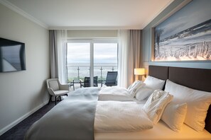 Penthouse 50° Nord | Premium bedding, minibar, in-room safe, individually decorated